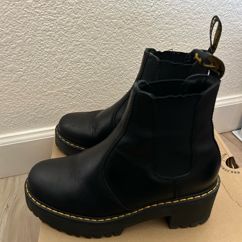 Doc Marten Rometty Black Leather Chelsea Boots